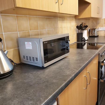 Inverness City Centre Apartment With Elevator And Google Chromecast מראה חיצוני תמונה