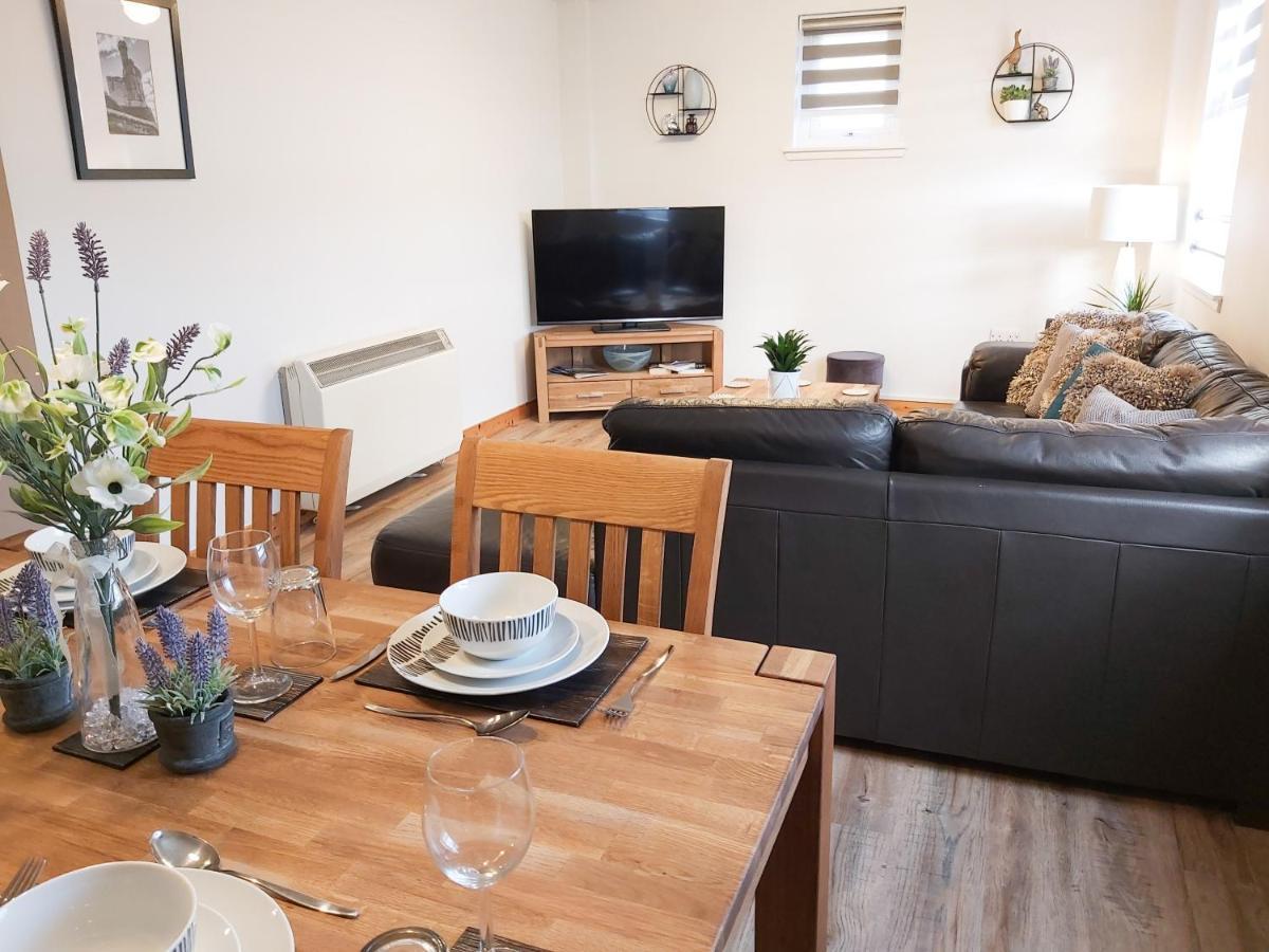 Inverness City Centre Apartment With Elevator And Google Chromecast מראה חיצוני תמונה
