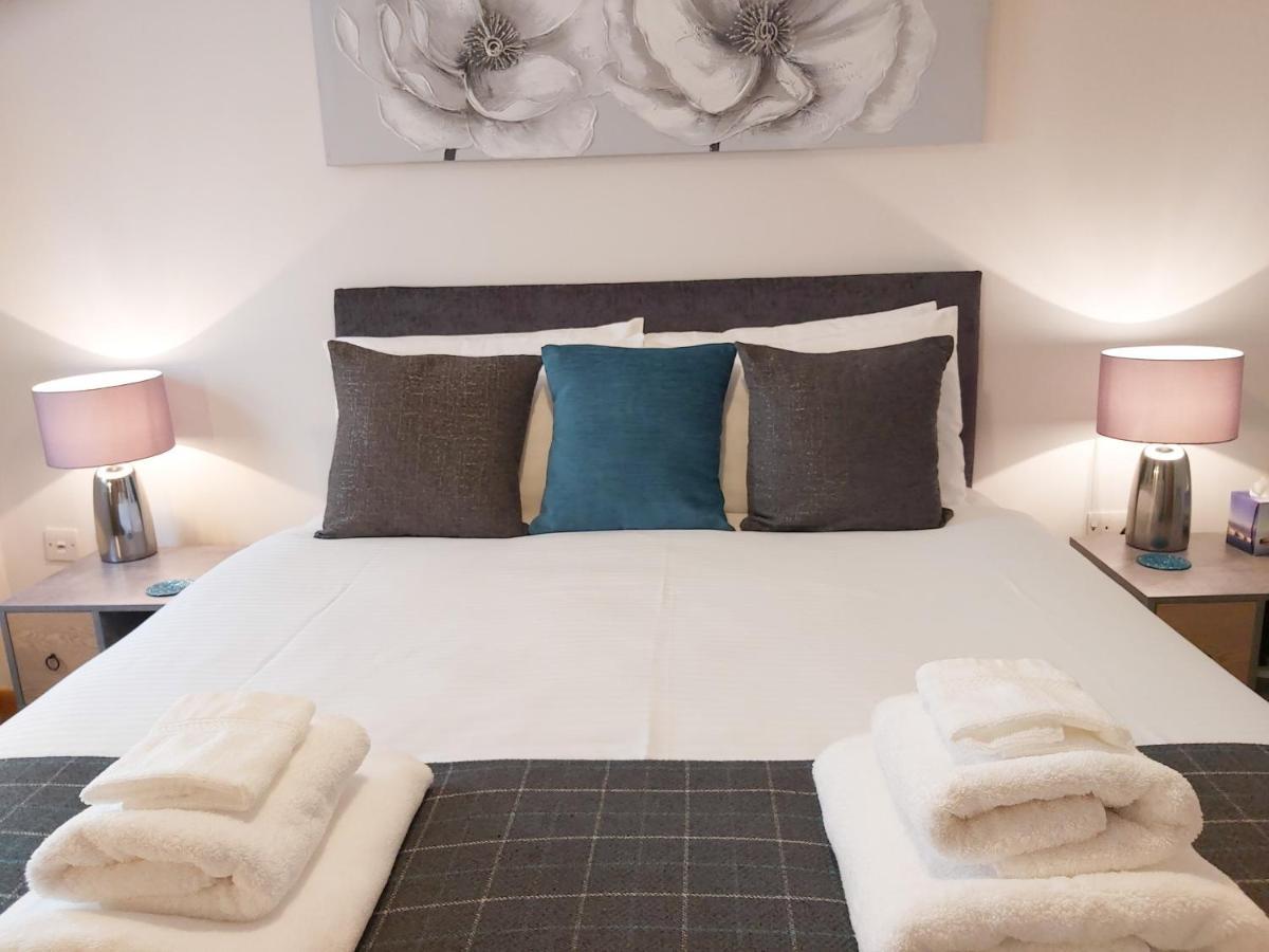 Inverness City Centre Apartment With Elevator And Google Chromecast מראה חיצוני תמונה